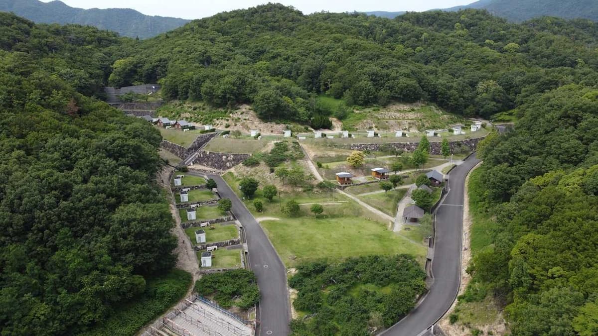 小豆島ふるさと村キャンプ場 - 自然に帰る・自然と遊ぶ。 大地の仲間が微笑む小豆島のふるさと。