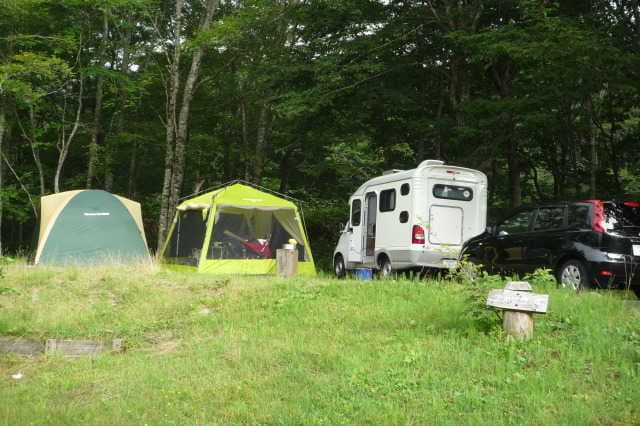 休暇村奥大山鏡ヶ成キャンプ場 - 標高920mで夏でも涼しい！ブナやミズナラの原生林に囲まれた大自然のキャンプ場！