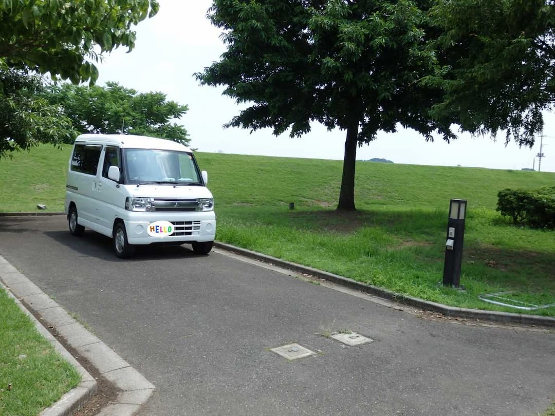 蔓巻公園オートキャンプ場 - のどかな田園風景が広がる蔓巻公園内のオートキャンプ場