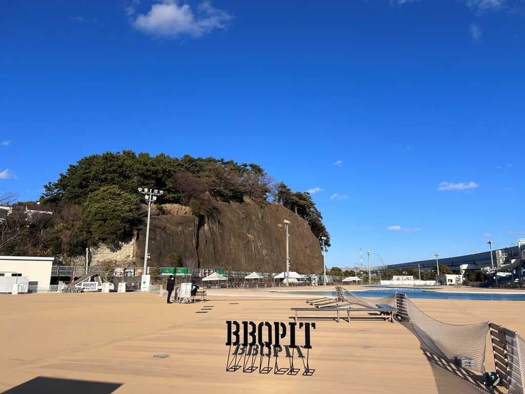 本牧市民プール BBQPIT横浜＆CAMP