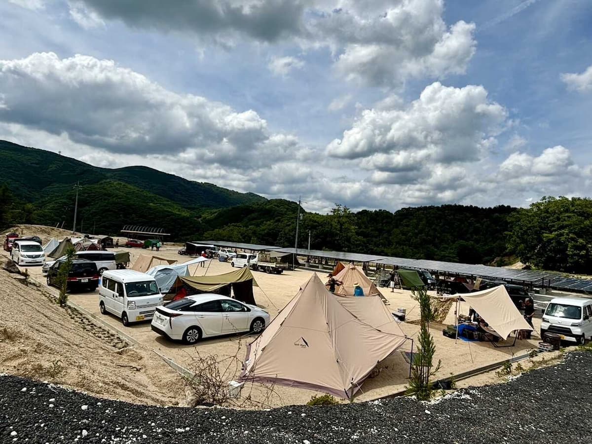 矢掛本陣憩いのキャンプ場 - 山に囲まれた星空が綺麗なキャンプ場です